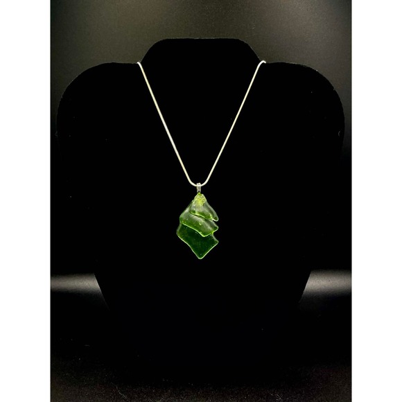 Uranium Glass Pendant Glowing Lime Green UV Reactive Recycled Oddity Collector - Picture 4 of 6